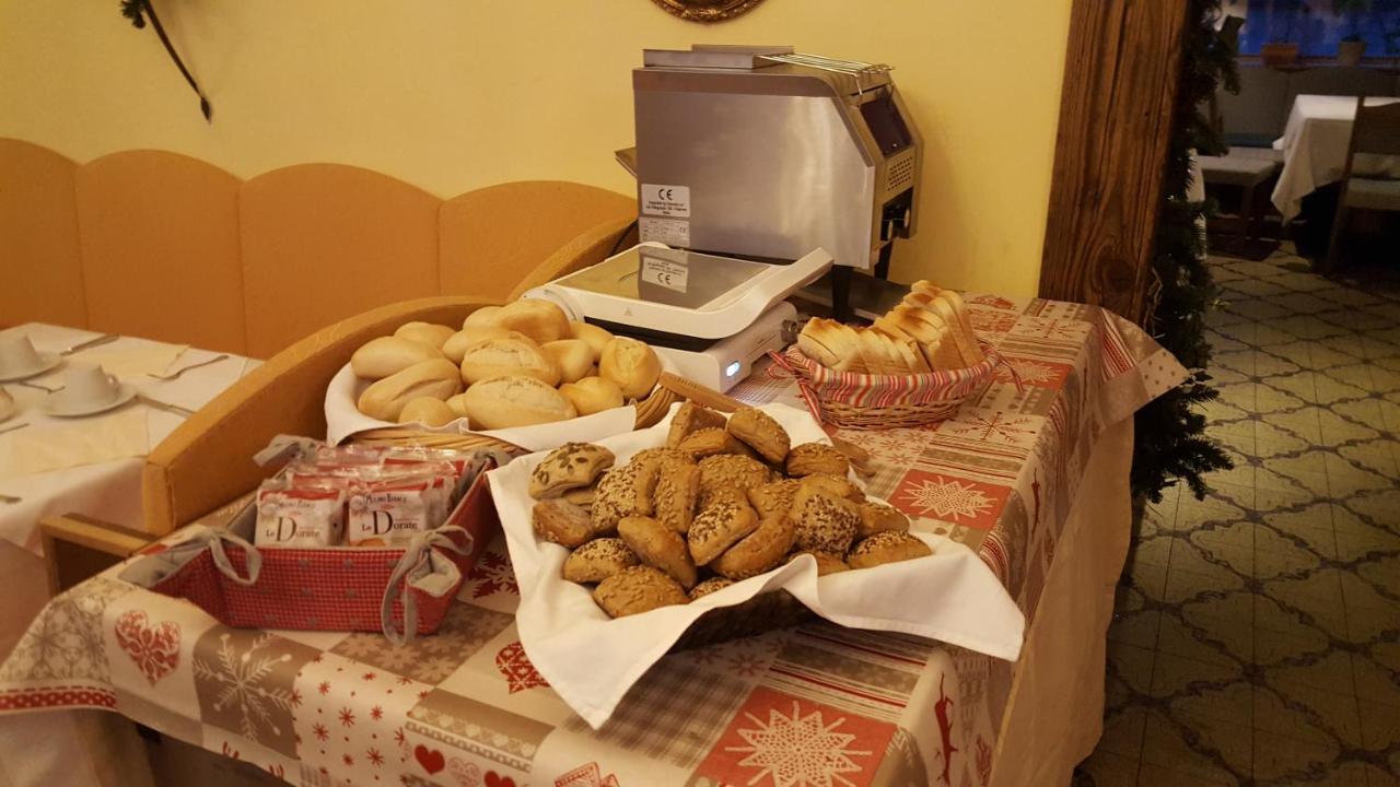 Hotel Sextnerhof سيستو فيورنتينو الغرفة الصورة